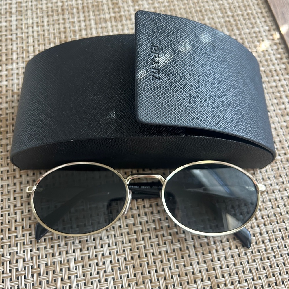 Prada Metal Oval sunglasses - PR 65ZS